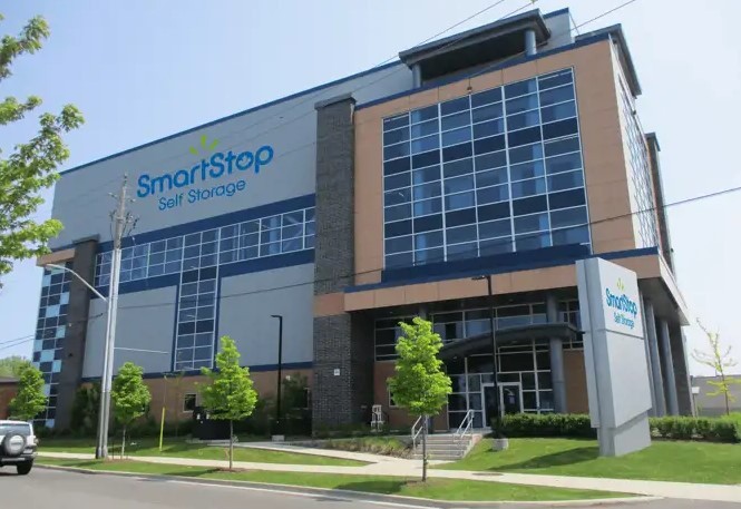 SmartStop Self Storage - Toronto, 19 Esandar Dr